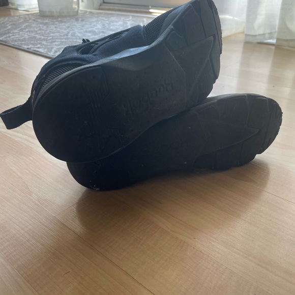 Black Reebok Shoes - Picture 4 of 4